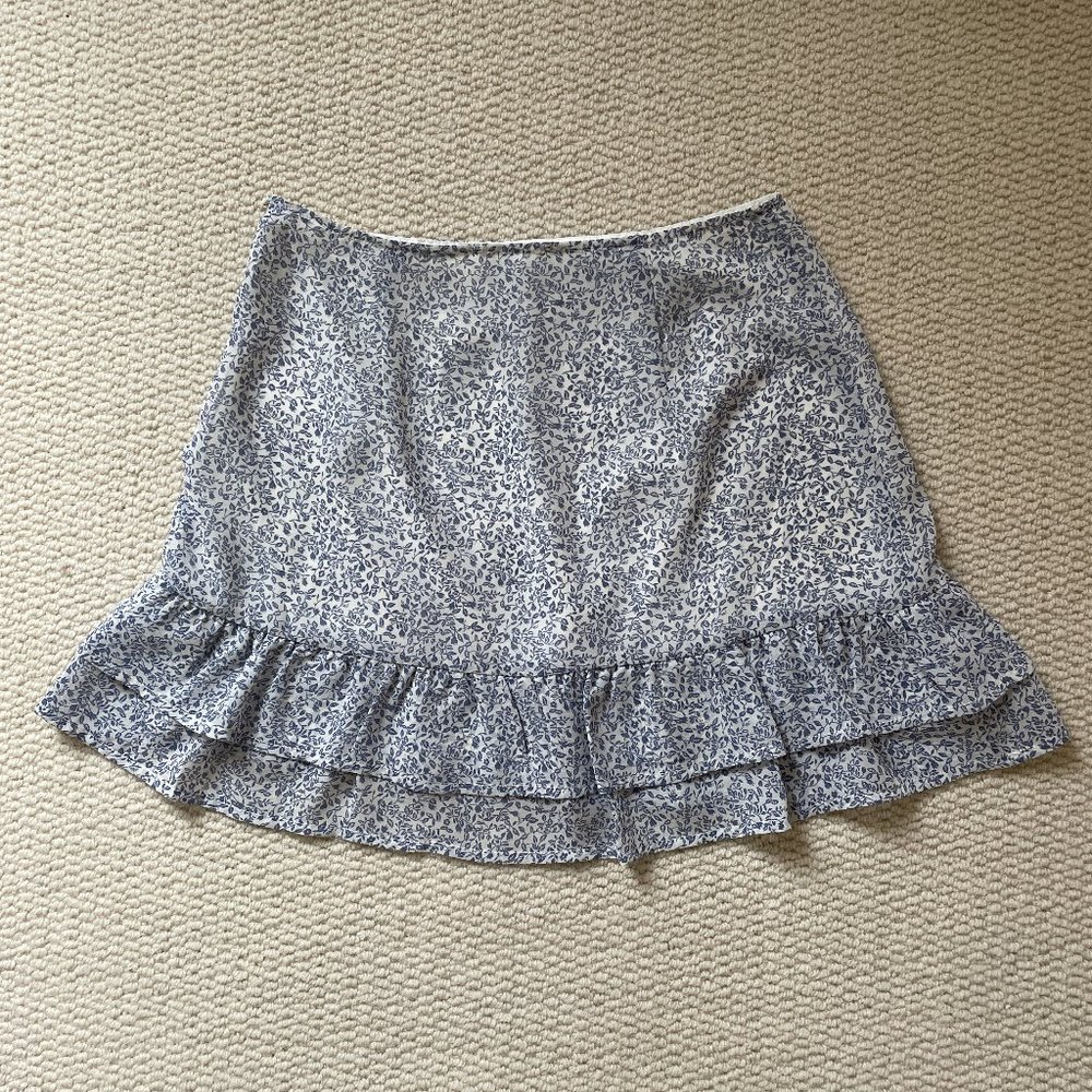 Le Lis Mini Ruffle Skirt - Picture 2 of 2